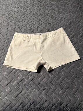 Old Navy Off White Mid-Rise Casual Shorts, EUC, Size 6